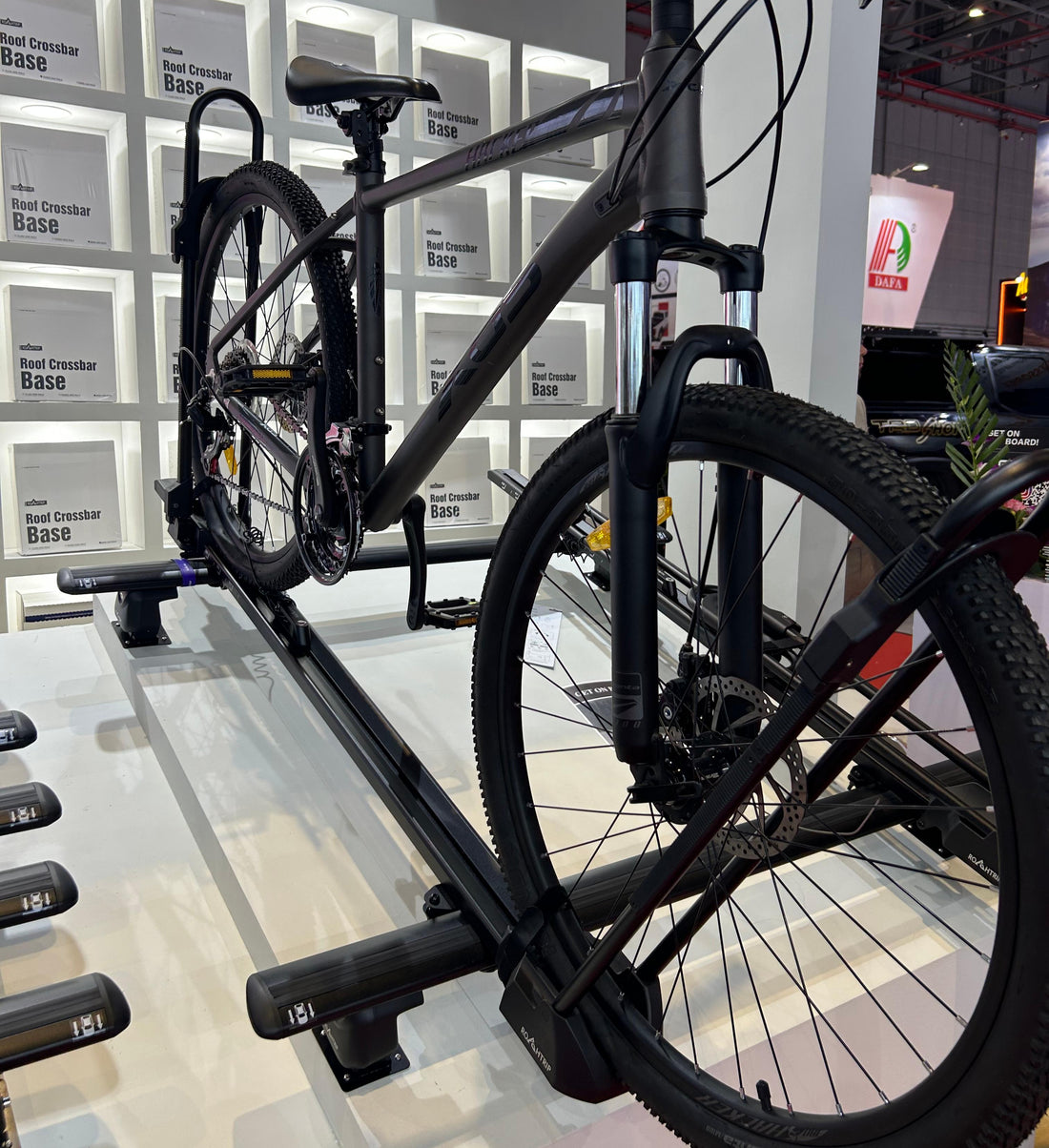For the Perfectionist: ROAHTRIP Roof Bike Carrier Installation – Zero‑Experience Video + Photo Tutorial