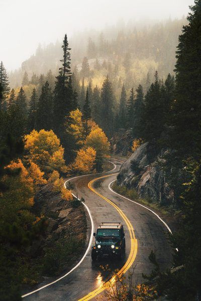 Roof Rack Crossbars - ROAHTRIP